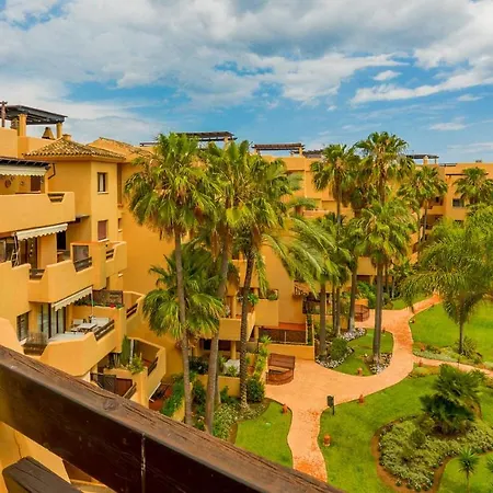 Costalita Rooftop Apartment Estepona